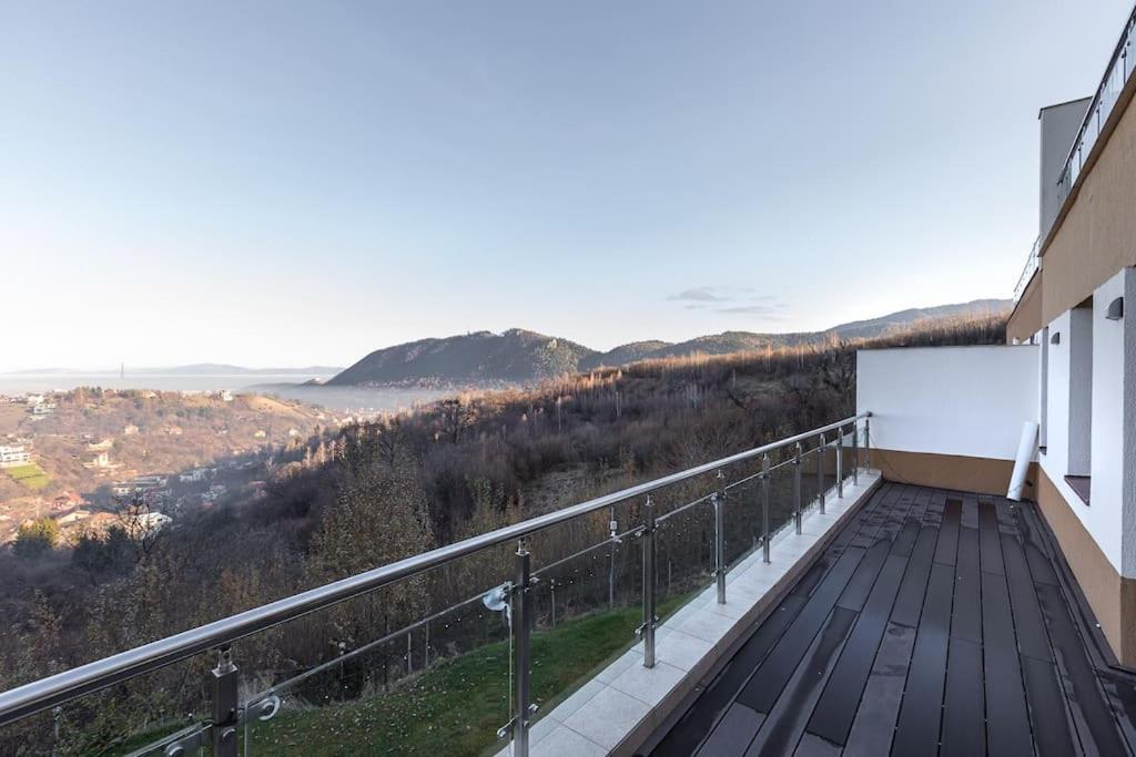 Modern Apartment With City-View Near Poiana Брашов Екстер'єр фото
